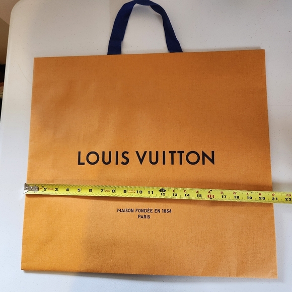 Louis Vuitton Large Empty Paper Gift Shopping Tote Bag 21"x19”x4.75” Decor - Picture 3 of 7